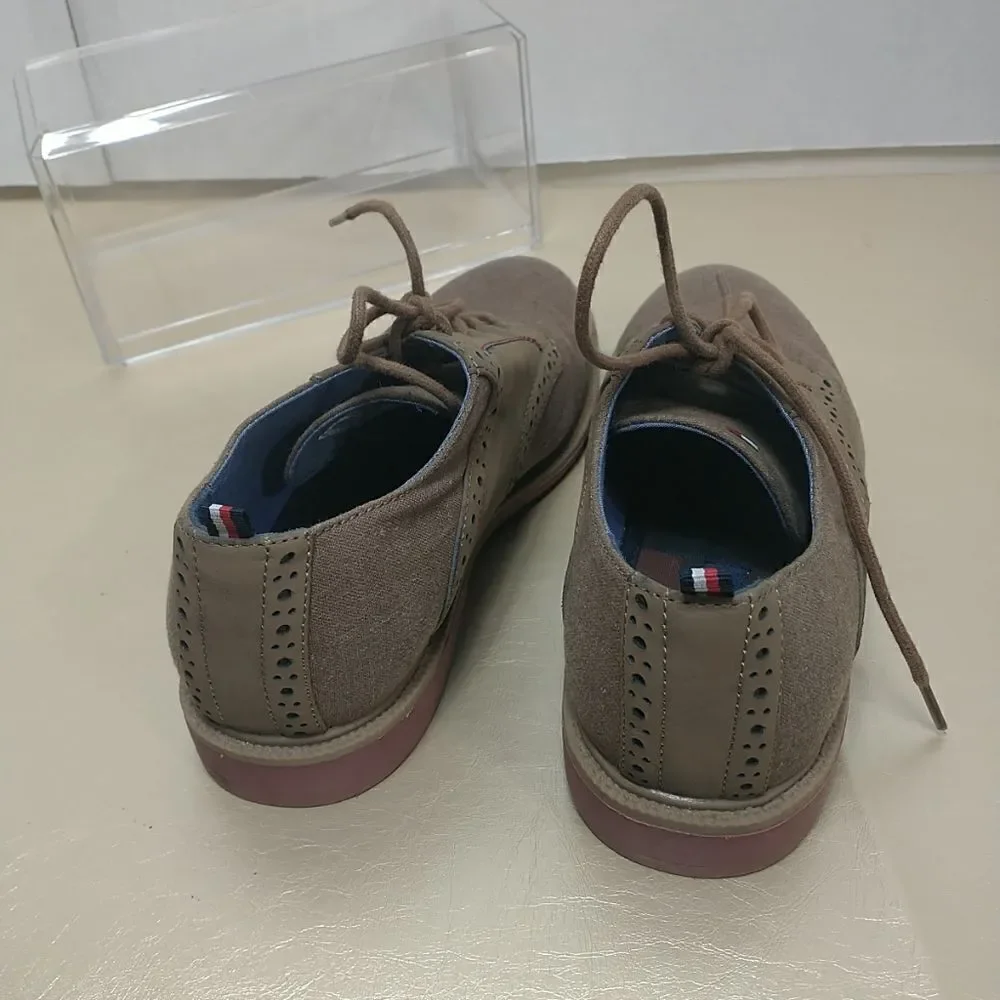 Tommy Hilfiger Michael Saddle Oxford Boy's Shoes SZ 4 brown.